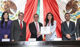 Hacienda entrega Paquete Económico 2026 al Congreso con aumento del IEPS a refrescos y cigarros