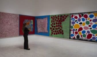 'Andy' López Beltrán compró una obra de la artista Yayoi Kusama en 30 mil dólares