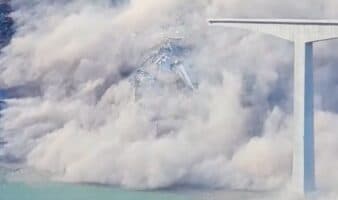 Video | Colapsa parcialmente puente de 758 metros en China