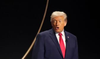 Trump sugiere cambiar el nombre al fútbol americano durante el sorteo del Mundial