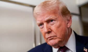 Trump compró bonos corporativos de Netflix y Warner Bros. tras anunciarse el megaacuerdo