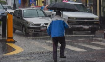 Frente frío 26 traerá descensos de temperatura y chubascos en varias regiones del país