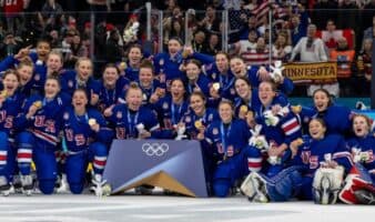 Equipo de hockey hielo femenino de EE.UU. rechaza invitación de Trump al Estado de la Unión