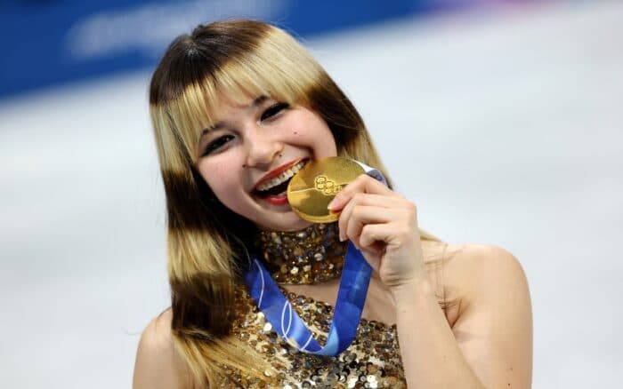 Milano-Cortina 2026: Corona Alysa Liu su regreso a las pistas de hielo con la medalla de oro | Video