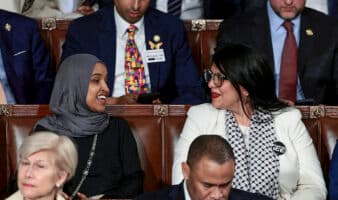 Trump pide deportar a dos congresistas demócratas que lo increparon durante su discurso en el Capitolio