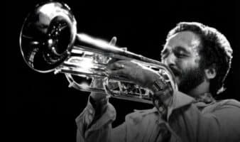 Muere Willie Colón, emblemático músico e ícono de la salsa