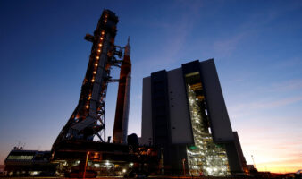 La NASA anuncia plan de 20 mil millones para regresar a la Luna en 2028