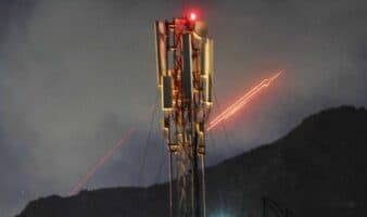 Al menos 400 muertos y 250 heridos tras bombardeo contra un hospital de Afganistán