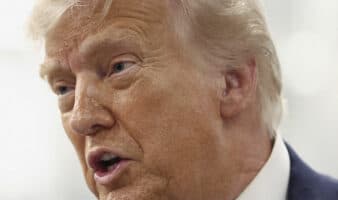 Trump dice que EE.UU. investiga supuesto plan iraní para atacar California con drones