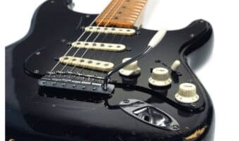 La guitarra 'Black Strat' de Pink Floyd se convierte en la más cara jamás vendida