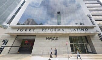 Falleció una mujer tras precipitarse de Torre Reforma Latino