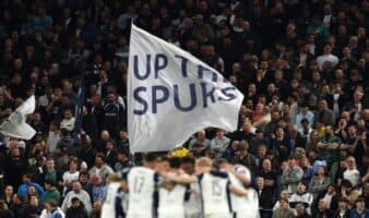 Sanciona UEFA a Tottenham Hotspur por saludo nazi de tres partidarios