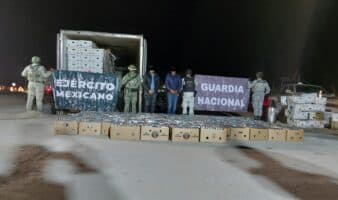 Aseguran tractocamión con 1,800 kilogramos de droga en Sonora