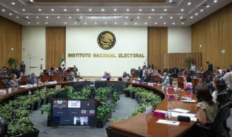 Diputados reciben quintetas para renovar consejerías del INE; oposición acusa perfiles cercanos al gobierno