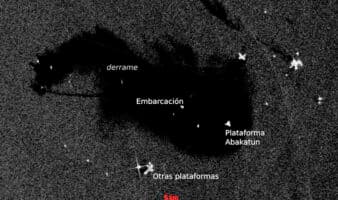 Imágenes satelitales muestran que derrame en el Golfo se originó en ducto de Pemex: CartoCrítica