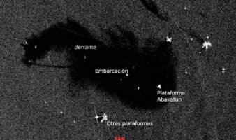 Imágenes satelitales muestran que derrame en el Golfo se originó en ducto de Pemex: CartoCrítica