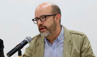 Secretario de Vivienda de CDMX admite operación de grupos dedicados al despojo