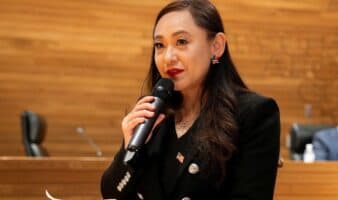 Exalcaldesa de California actuó como agente secreto de China, según declaraciones