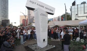 El antimonumento que recuerda a los periodistas asesinados y desaparecidos en México
