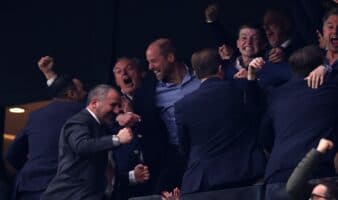 Europa League | Así celebró el Príncipe Guillermo la victoria de Aston Villa en Estambul | Video