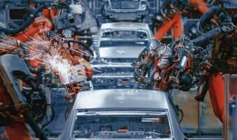 Sector automotriz pide a Trump a extender el T-MEC