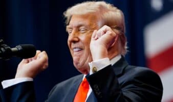 Un enorme ring, combates violentos y millones de dólares: Así celebrará Trump sus 80 años