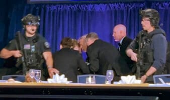 Uno de cada cuatro estadounidenses cree que el intento de atentado contra Trump fue un montaje, según encuesta