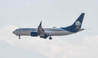 Aeroméxico y ASSA logran acuerdo y evitan huelga de sobrecargos