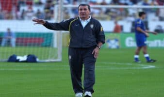Está Carlos Alberto Parreira, ex técnico de Brasil, en cuidados intensivos