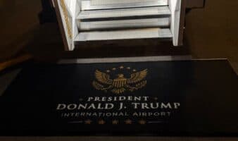 Florida renombra su aeropuerto: ahora lleva el nombre de Donald Trump