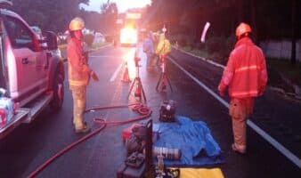 Morelos | Vuelca tráiler con ácido y cierran la México-Cuernavaca