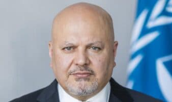Destituyen a fiscal de la Corte Penal Internacional acusado de presunta agresión sexual