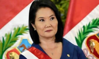 Keiko Fujimori asume la Presidencia: promete pensión a adultos mayores y anuncia alza salarial