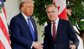 Trump anuncia aranceles del 50% a autos y acero canadienses a partir de 2027
