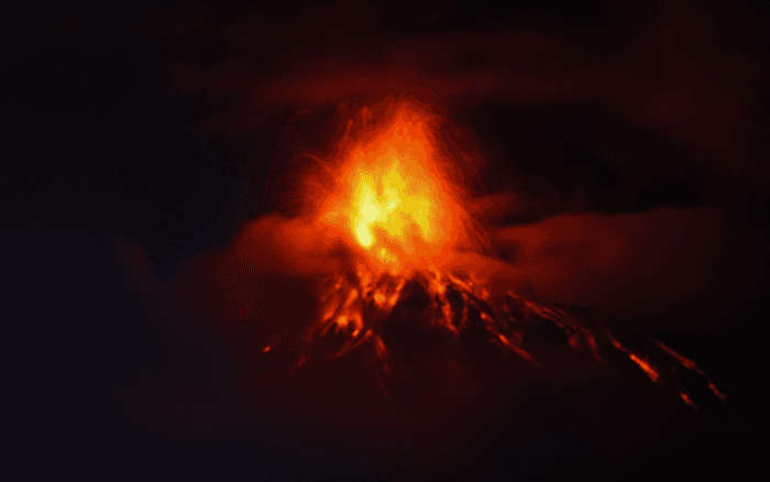 Alerta en Guatemala: evacúan aldeas por erupción del volcán de Fuego