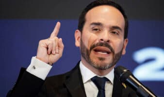 De la Espriella ordena desmantelar red de huachicol que roba 123,700 barriles al mes