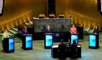 Aristegui en Vivo: Aristegui modera diálogo entre aspirantes a la ONU; prisión a 'El R1'; cae líder del Cártel de los Reyes (03/08/2026)