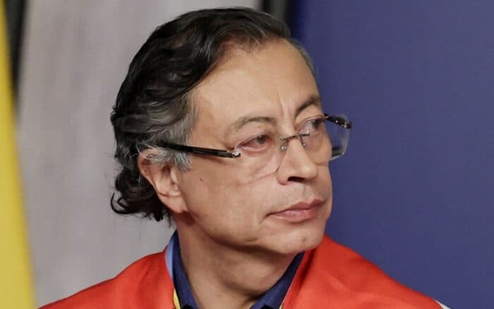 Petro viajará a México para asistir a evento académico