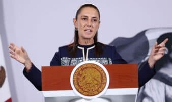 Sheinbaum critica a medios y cuestiona postura sobre el INE