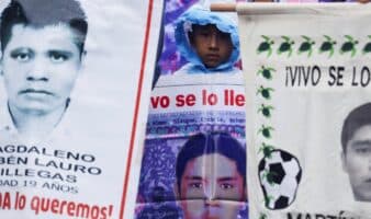 A 12 años del caso Ayotzinapa, marchan en CDMX