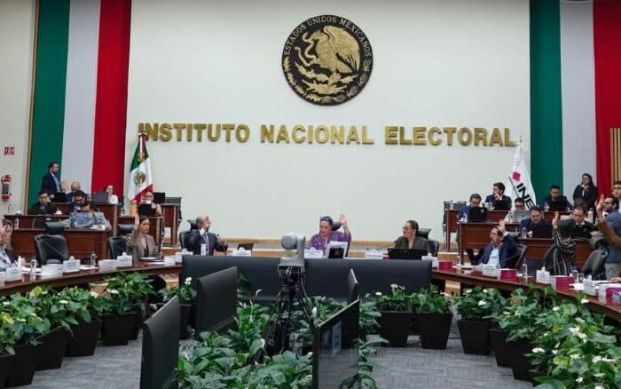 INE abre la puerta a computar boletas planchadas