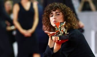 Estos son los ganadores del Festival de Venecia: ‘Woman Unknown’ se lleva el León de Oro y Malkovich mejor actor