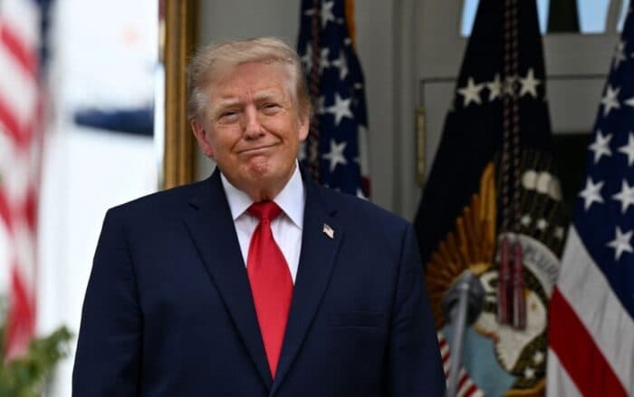 Trump reitera que los cárteles controlan México y asegura que se lo dijo a Sheinbaum