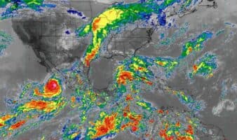 Huracán 'Rachel' se fortalece a categoría 3